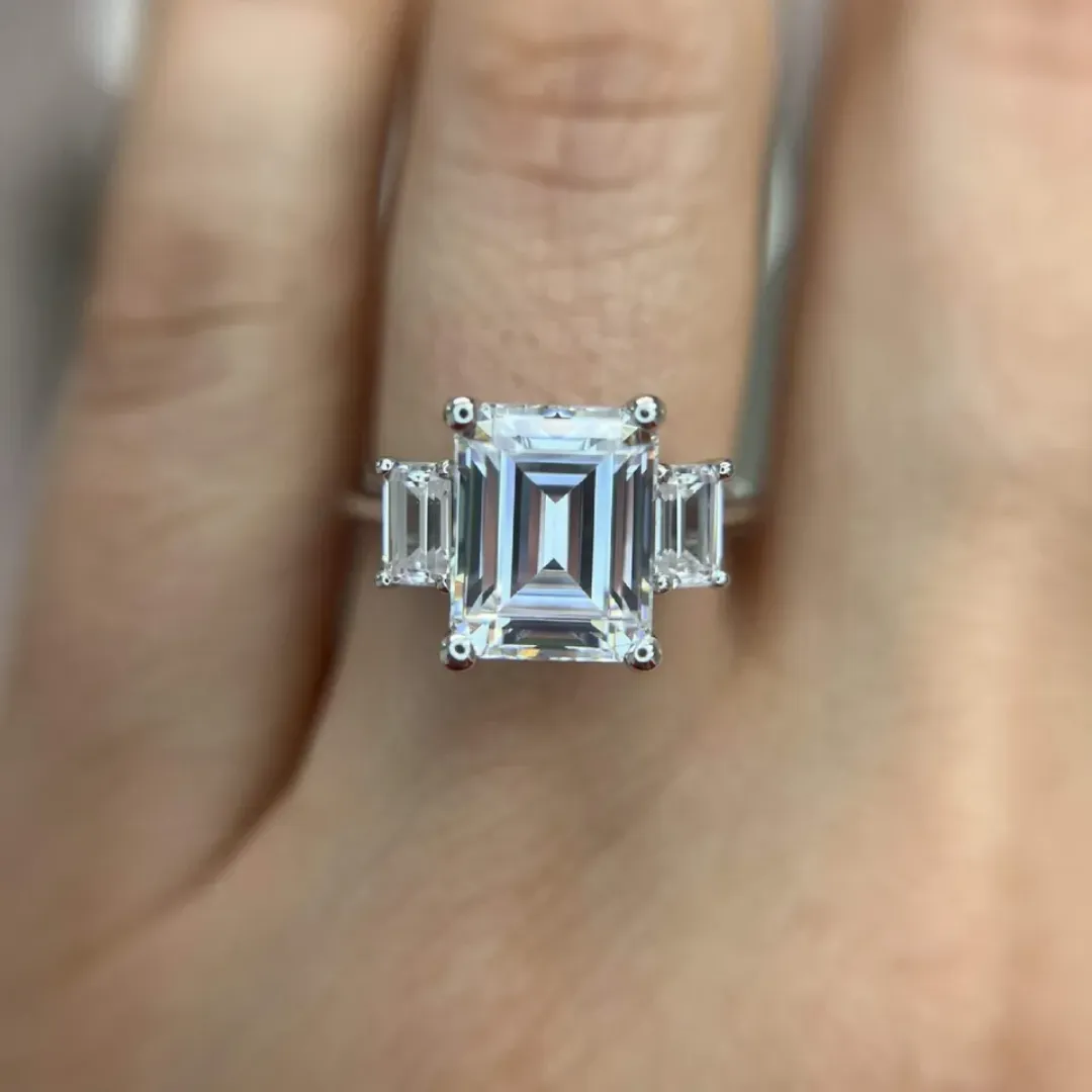 /public/photos/live/Real Emerald Moissanite 3 Stone Engagement Ring 593 (1).webp